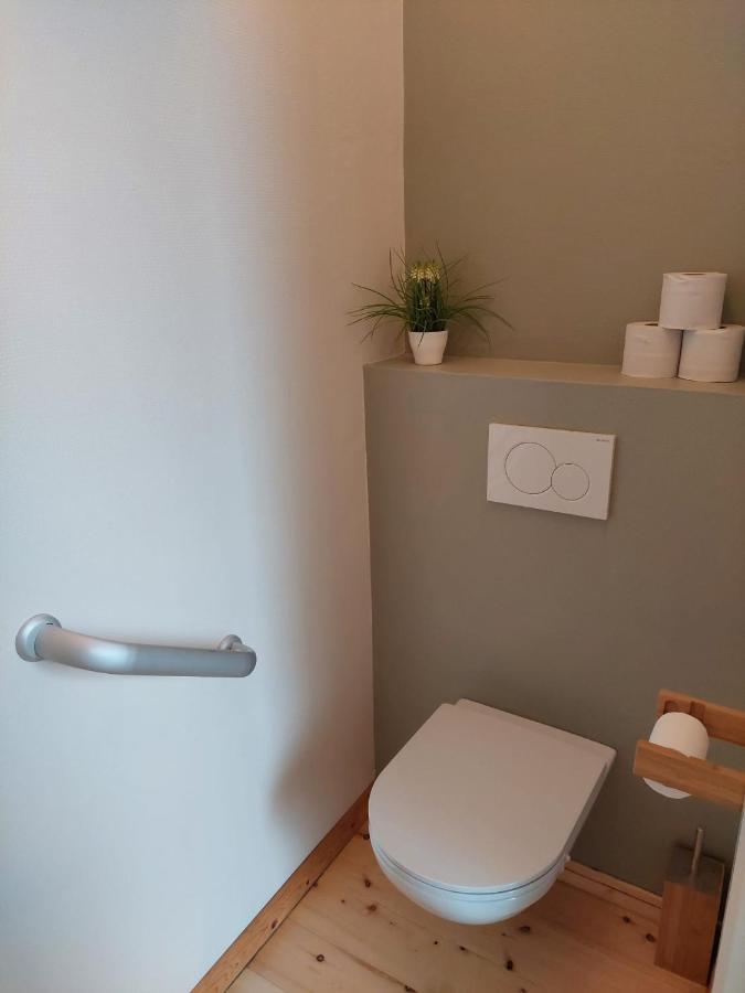 Vakantiewoning Met Permanent Verwarmd Zwembad En Sauna Koekelare Exterior foto