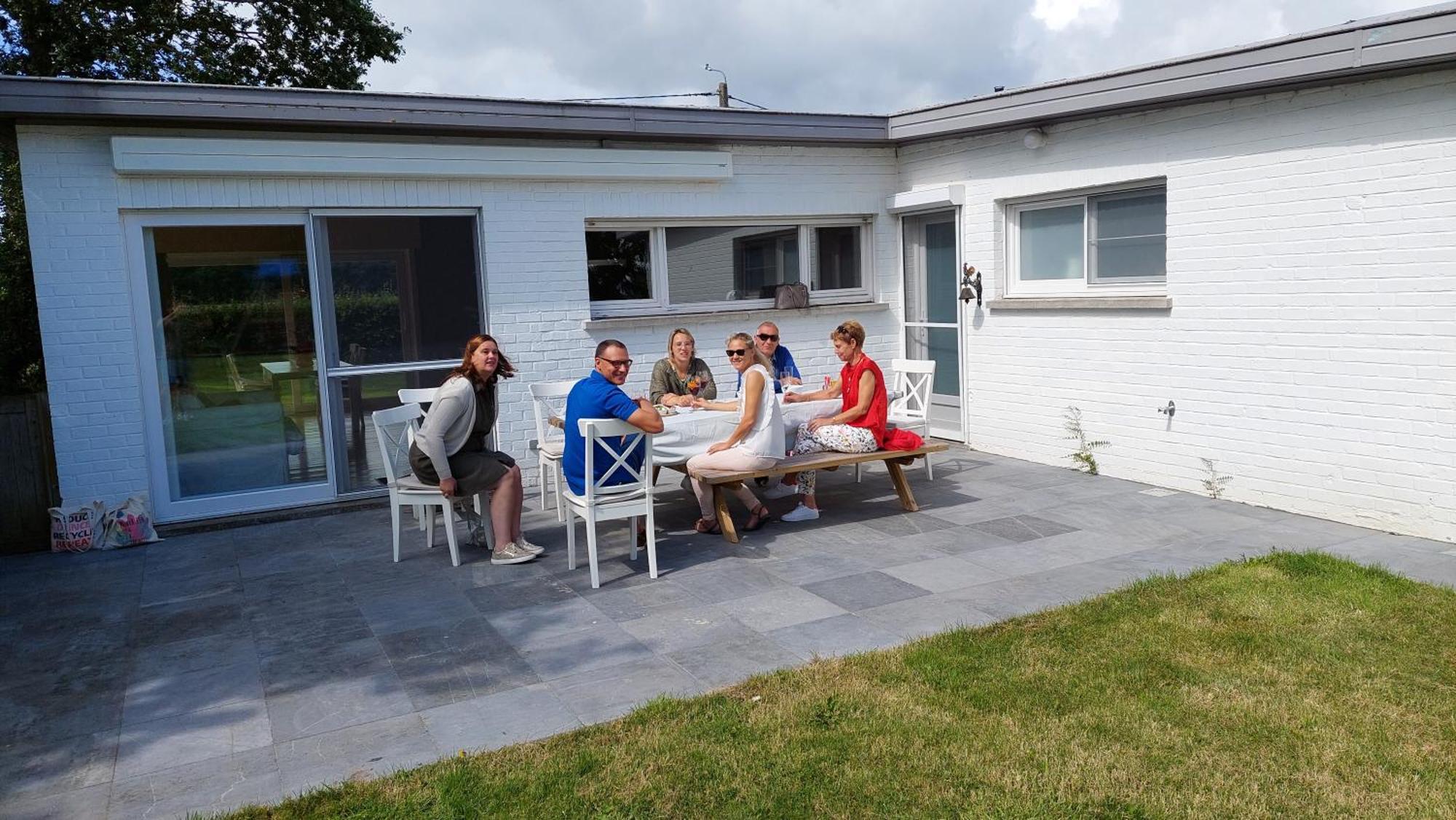 Vakantiewoning Met Permanent Verwarmd Zwembad En Sauna Koekelare Exterior foto